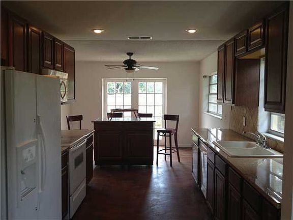 Home For Sale In Sandalfoot