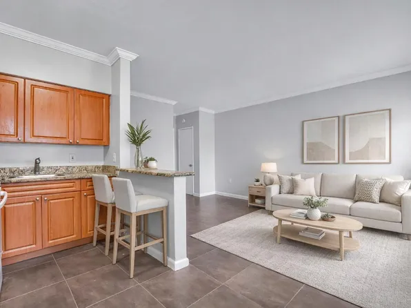 521 NE 82nd Ter APT 9, Miami, FL 33138