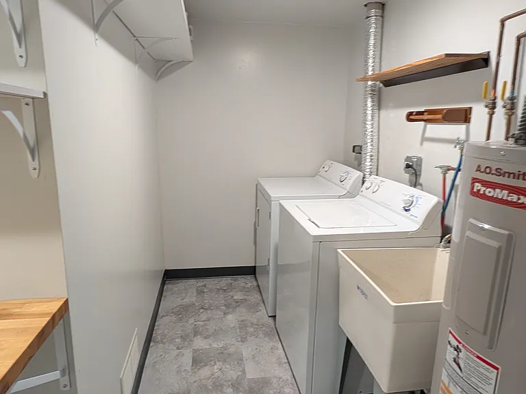 721 Skynob Dr — Photo 26