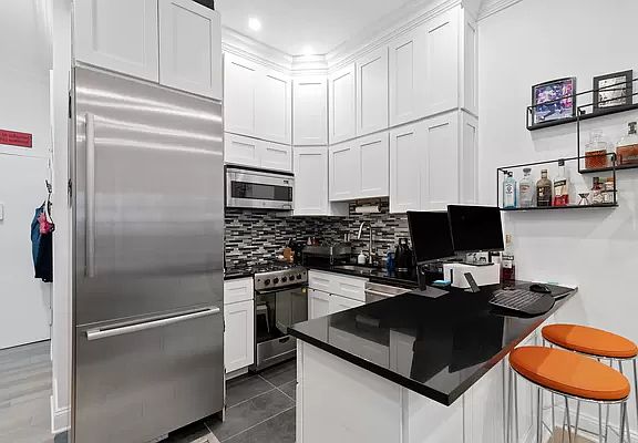 3rd image of 421 W 57th St APT 2F