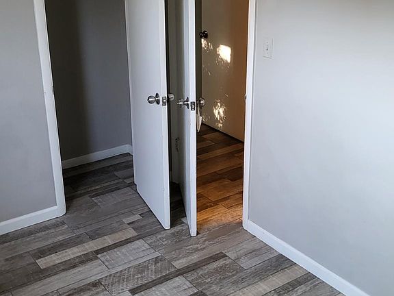 1209 32nd St - Bedroom