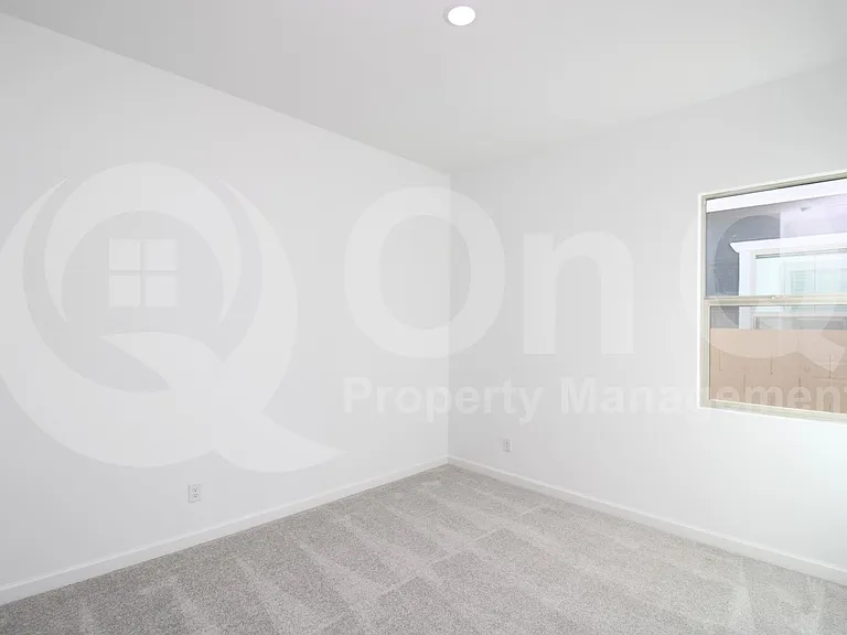 22677 E Lords Way — Photo 9