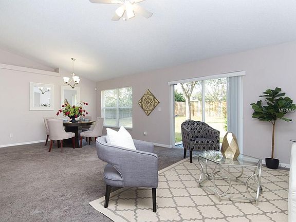 3rd image of 12308 Woodglen Cir
