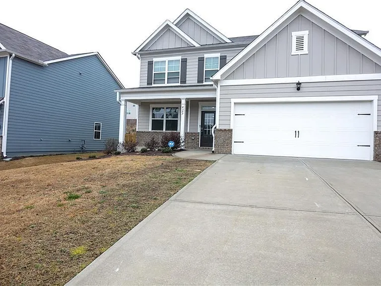 4377 Montberry Ln — Photo 1