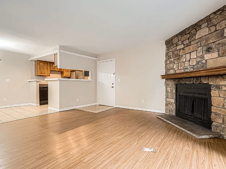 18043 E Ohio Ave #103 — Photo 6