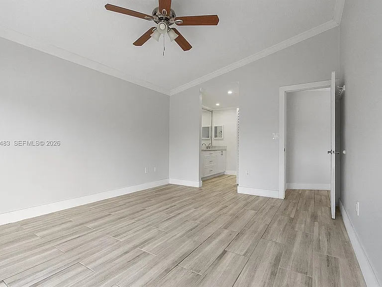 15037 Brighton Ln — Photo 20