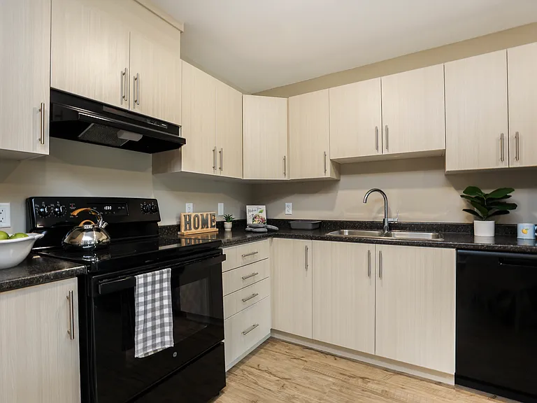 1027B Manitoba Ave — Photo 7