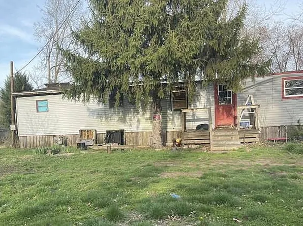 4907 N Hendricks St, Terre Haute, IN 47805