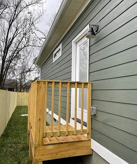 705 N Holly St — Photo 11