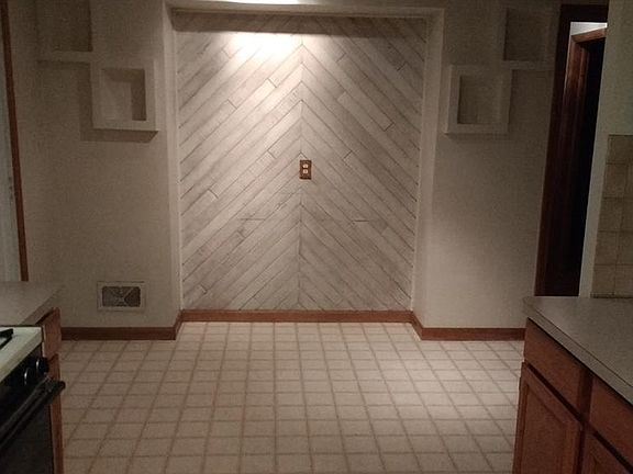 4th image of 6608 Brookside Dr