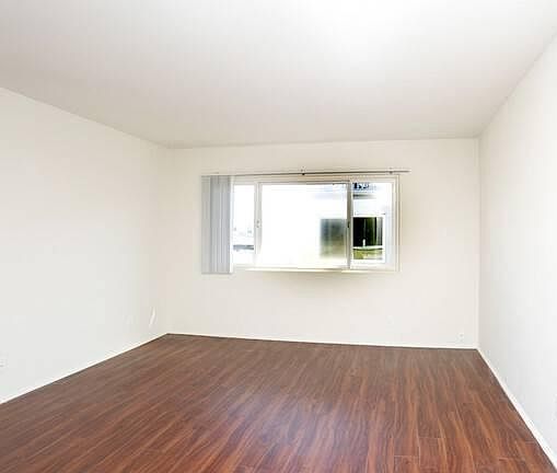 5th image of 5531 Driftwood St #7