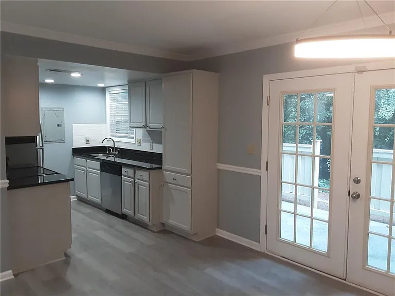 6900 Roswell Rd #O3 — Photo 3