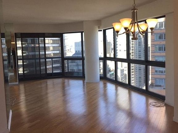 4th image of 200 E 61st St APT 24E