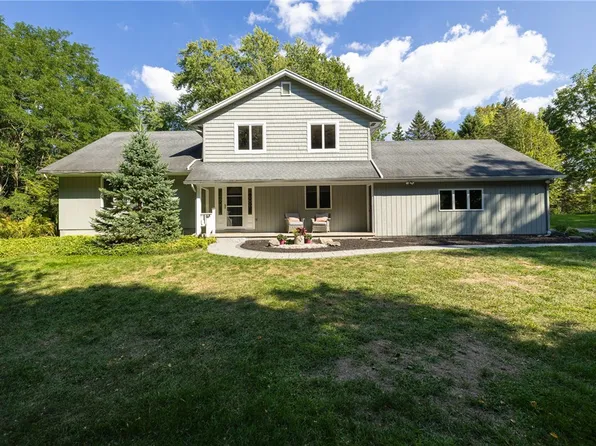 7610 Dryer Rd, Victor, NY 14564
