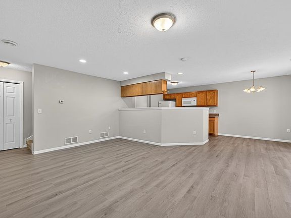 3rd image of 3540 Saint Anthony Way APT 2