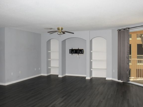 4th image of 5045 Fairways Cir APT D201
