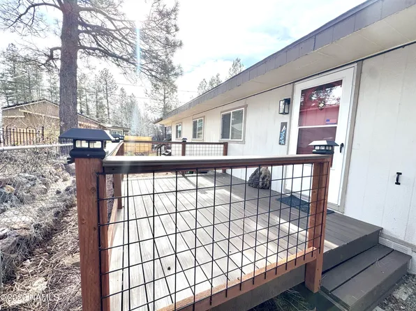 45 E Fairlane Rd, Munds Park, AZ 86017