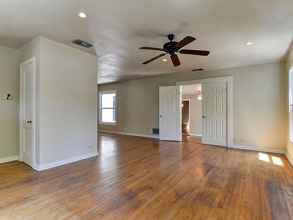 4th image of 247 Brees Blvd