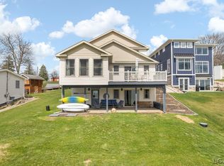 144 Washington Lake Rd, Brooklyn, MI