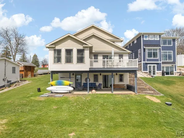 144 Washington Lake Rd, Brooklyn, MI 49230