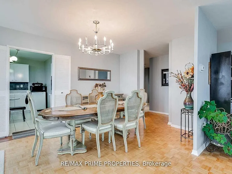 115 Antibes Dr #907 — Photo 4