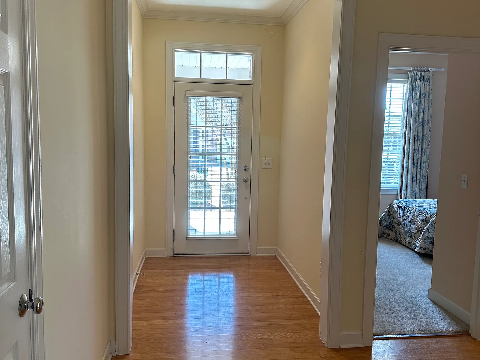 3 bed, 1672 sqft, $2,200 — Photo 3