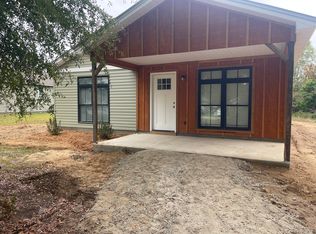 103 Lakeview Dr, East Dublin, GA 31027