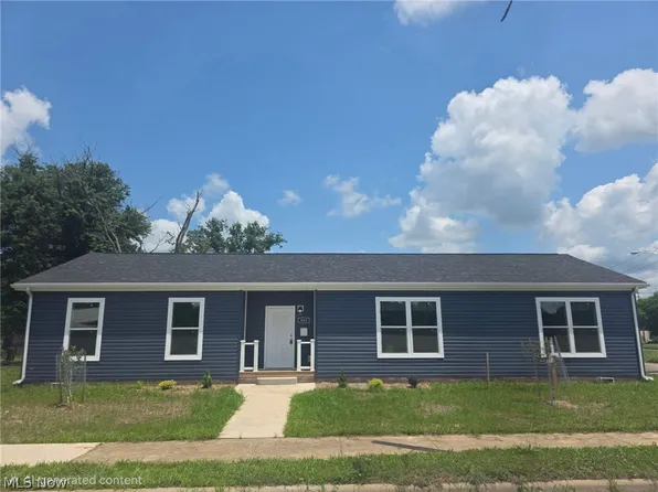 805 Lee St, Zanesville, OH 43701
