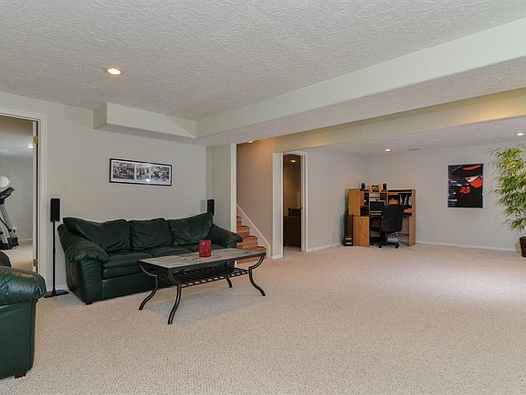 4th image of 11688 S Country Brook Ct