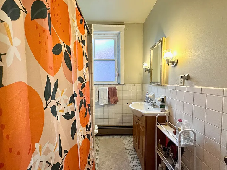 Nixon St. Apartments — Photo 16