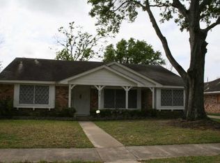 218 Parliament Dr, Houston, TX 77034