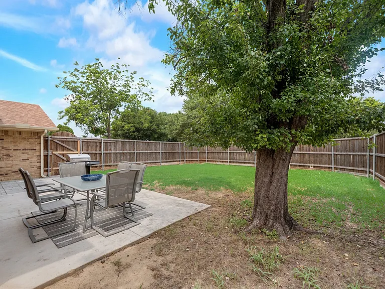 Windy Crest Cir — Photo 29