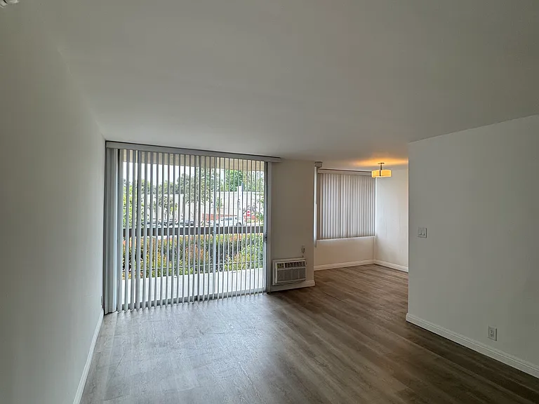 Unit 203: 1 Bed + 1 Bath