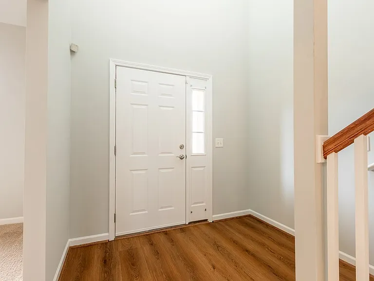 4525 Village Ct — Photo 2