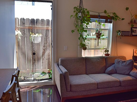 5th image of 5818 W La Mirada Ave #11
