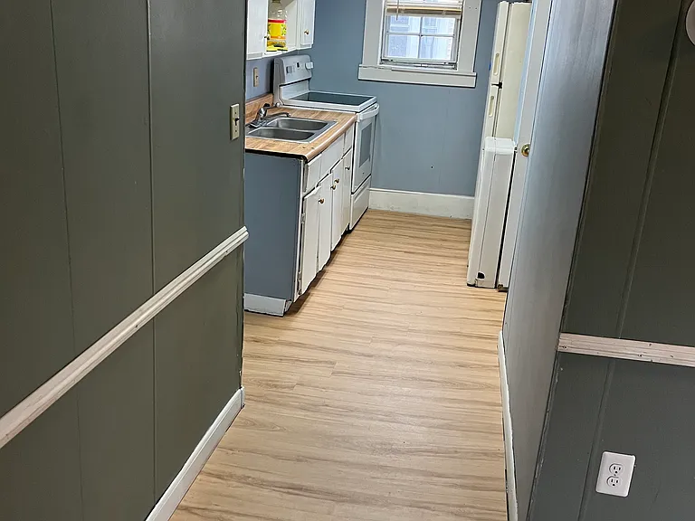 120 College Ave #1 — Photo 1