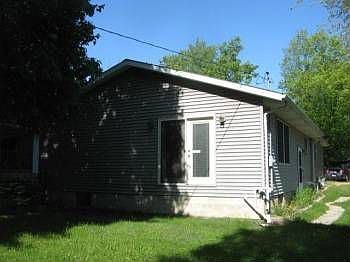 5th image of 3382 Pine St