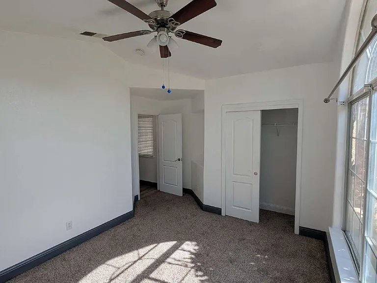 7674 N Barcus Ave — Photo 12