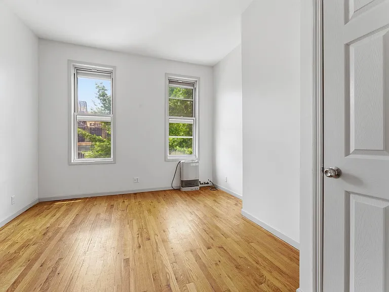 169 Troutman St #3L — Photo 7