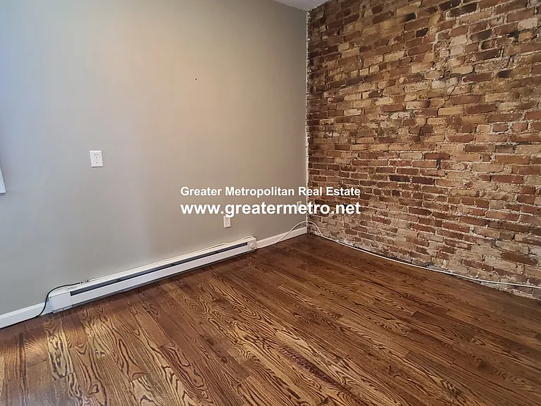 4 Michelangelo St #10 — Photo 7