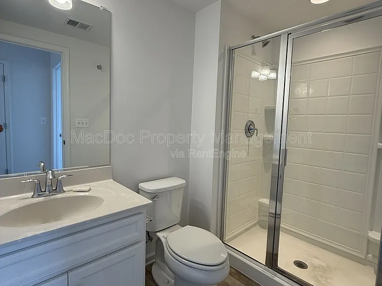 2401 Copa Ct — Photo 8