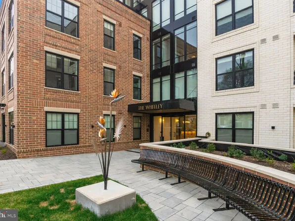 811 Columbus St N #405, Alexandria, VA 22314