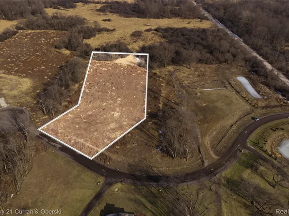 943 Serenity Way, Ann Arbor, MI 48103