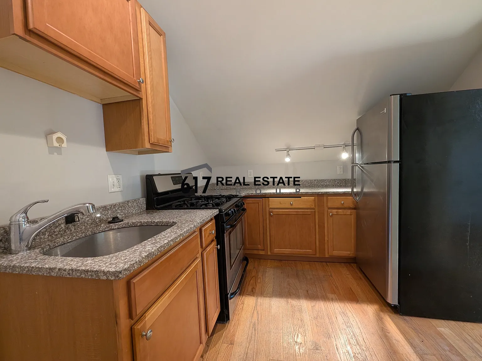 Studio, $1,800 — Photo 1