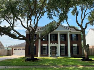 5218 Spring Branch Dr, Pearland, TX 77584