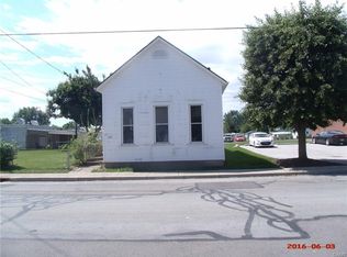 105 W Martindale Rd, Englewood, OH 45322