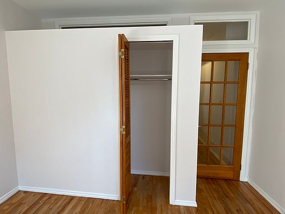 4th image of 183 Mott St APT 4D