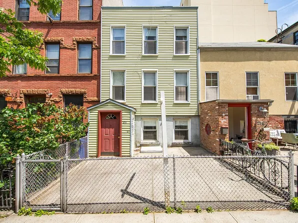 211 12th St, Brooklyn, NY 11215