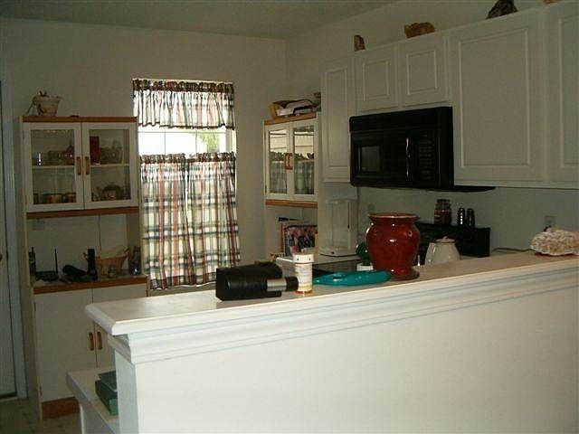 2nd image of 3 Barnyard Way