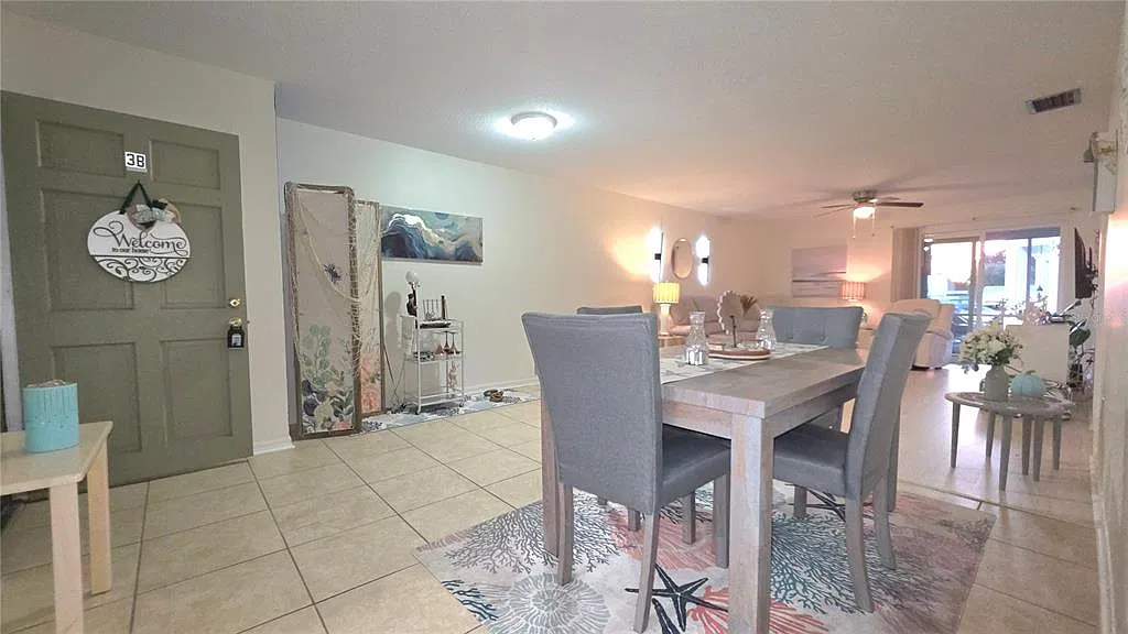 2 bed, 2.0 bath, 1077 sqft, $1,800 — Photo 3
